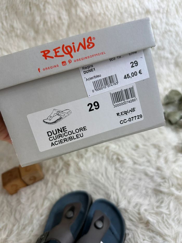 Paire de claquette Reqins taille 29 - photo numéro 8