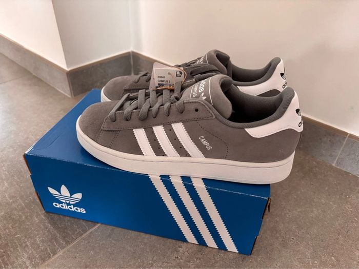 Sneakers Adidas Campus 2 neuves Taille 42 2/3 - photo numéro 2