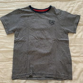 TEE shirt