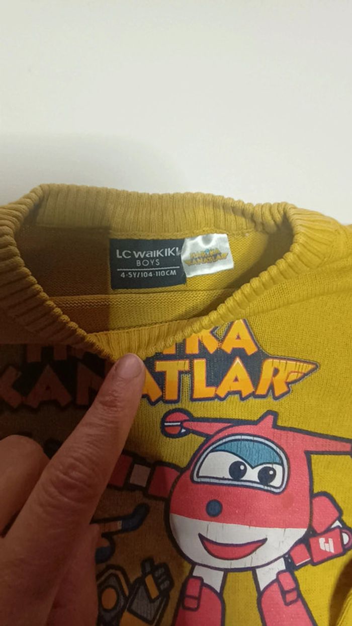 Pull pour garçon 4 5 ans LC waikiki - photo numéro 2