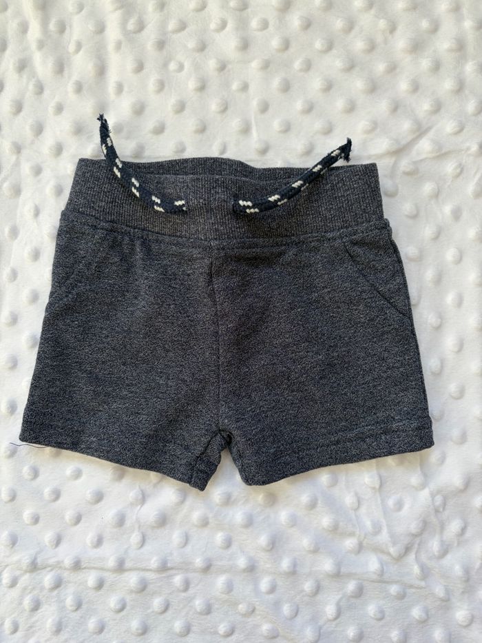 Lot vêtements bébé 0 - 3 mois - photo numéro 9