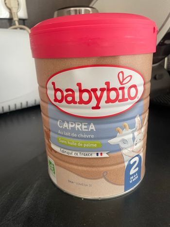 Boîtes de lait baby bio caprea 2eme âge neuve 