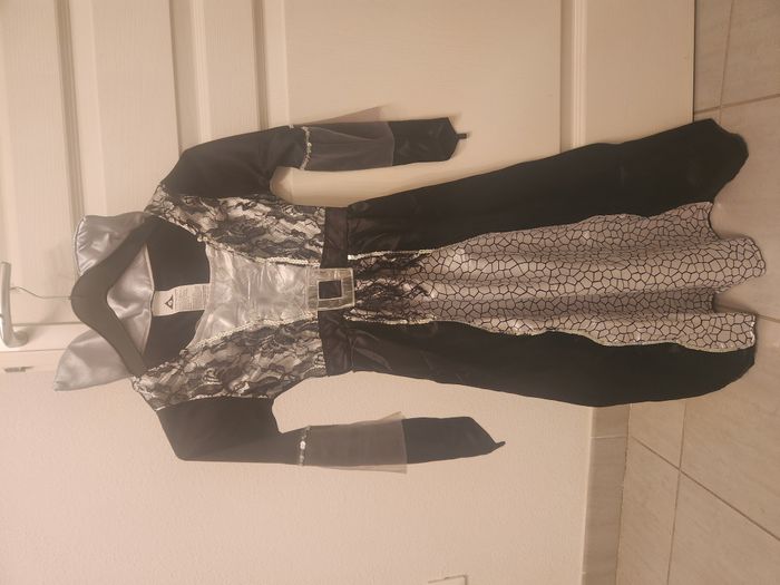 DÉGUISEMENT - photo numéro 2