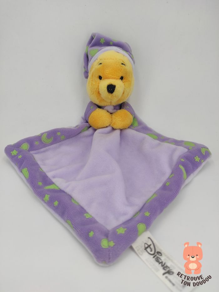 Doudou Mouchoir Winnie l'Ourson Violet Luminescent Disney