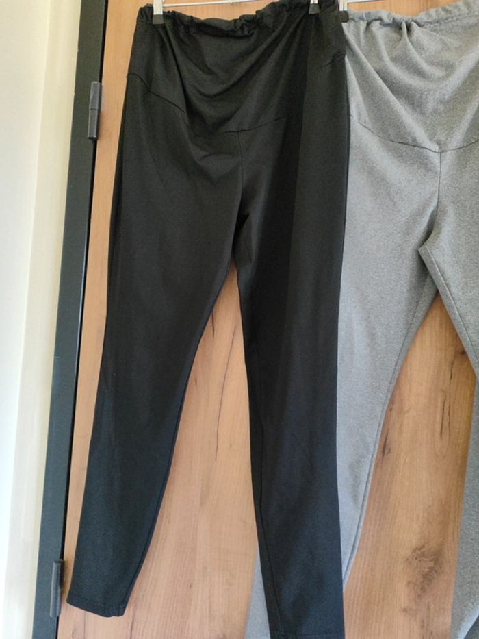 Lots de 2 leggings maternité. Taille M - photo numéro 3