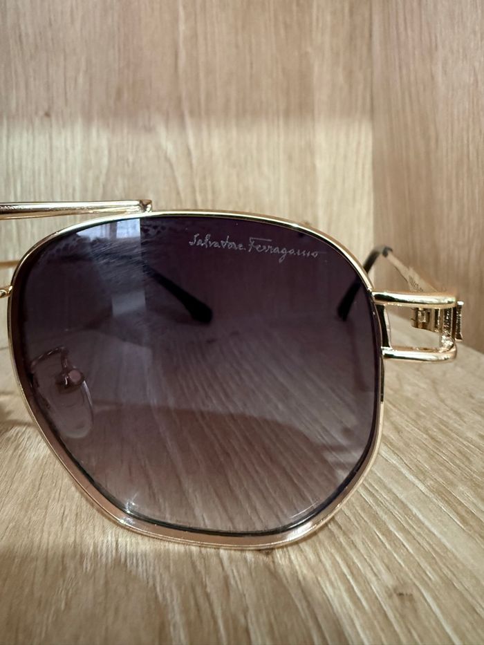 Savatore Ferragamo Lunette