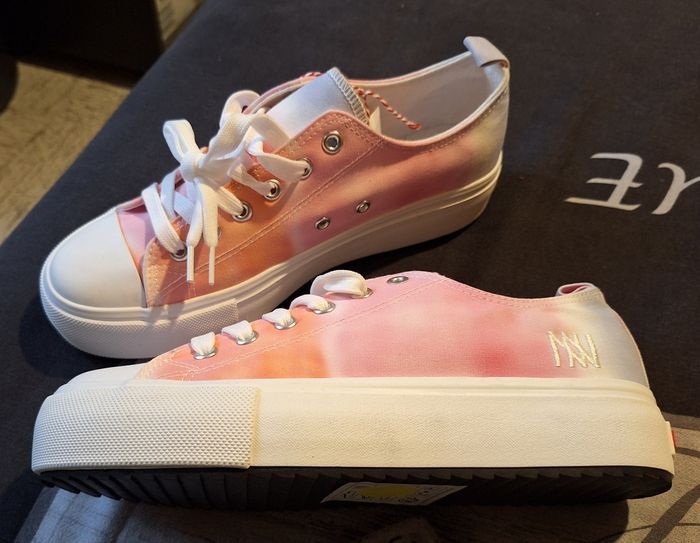 Baskets Dorotennis 39 - photo numéro 3