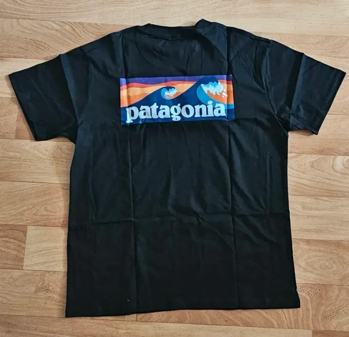 T-shirt Patagonia noir – Taille L – Neuf