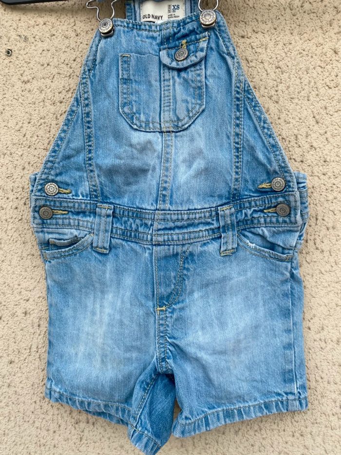 Très belle salopette jeans short - photo numéro 2