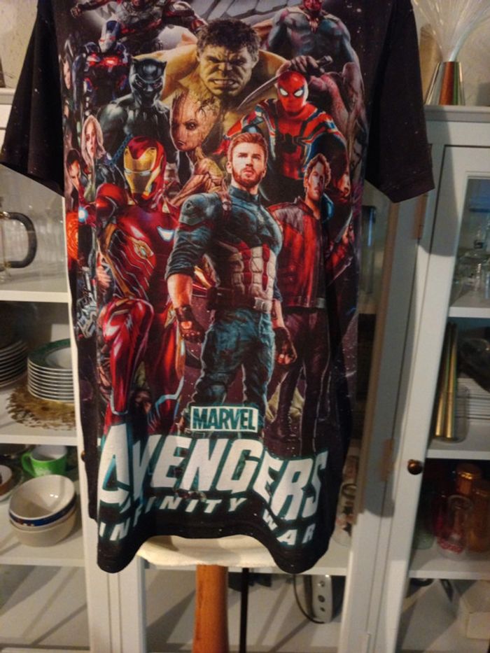 T shirt homme Avengers taille L manches courtes - photo numéro 2