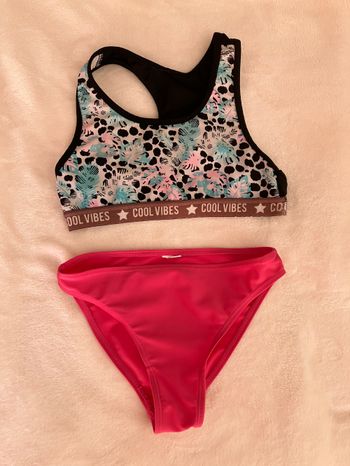 Brassière + bas de piscine 10 ans (1€)