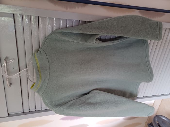 2 pulls garçons Taille 4 ans - photo numéro 5