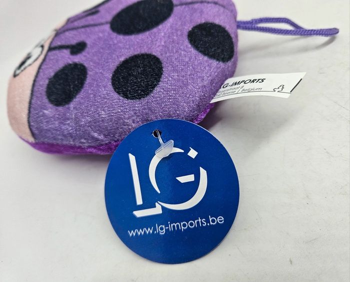 Coccinelle.
13x13,5x3cm.
Neuve. - photo numéro 5