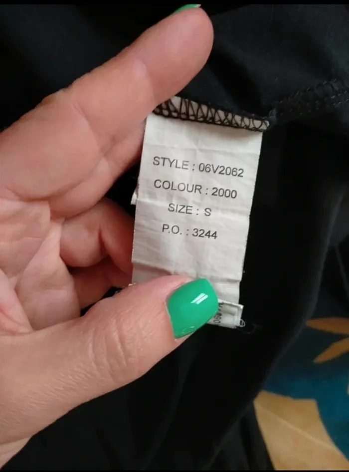 Robe mi longue Desigual. Femme.
Taille S - photo numéro 11