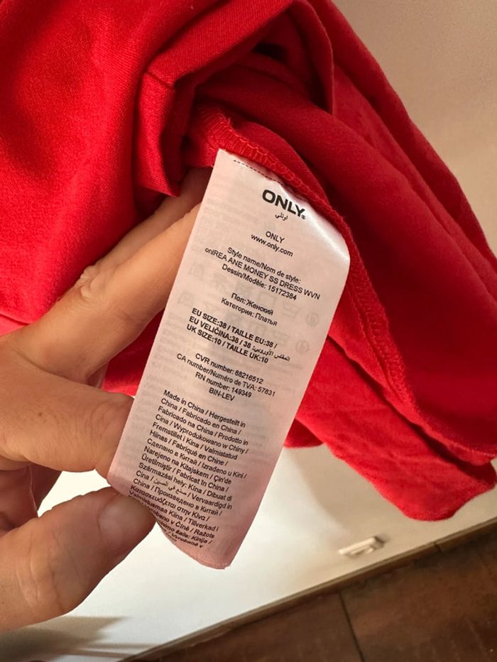 Robe rouge Only taille 38 - photo numéro 5