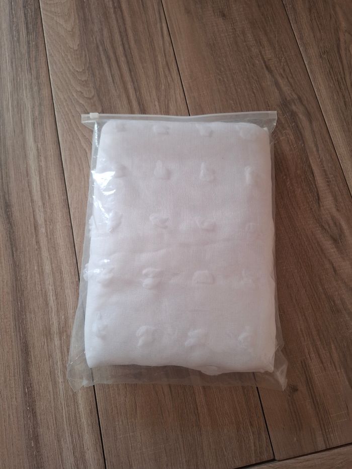 Lot 2 Rideaux transparents blanc à pompons bohème œillets - photo numéro 2