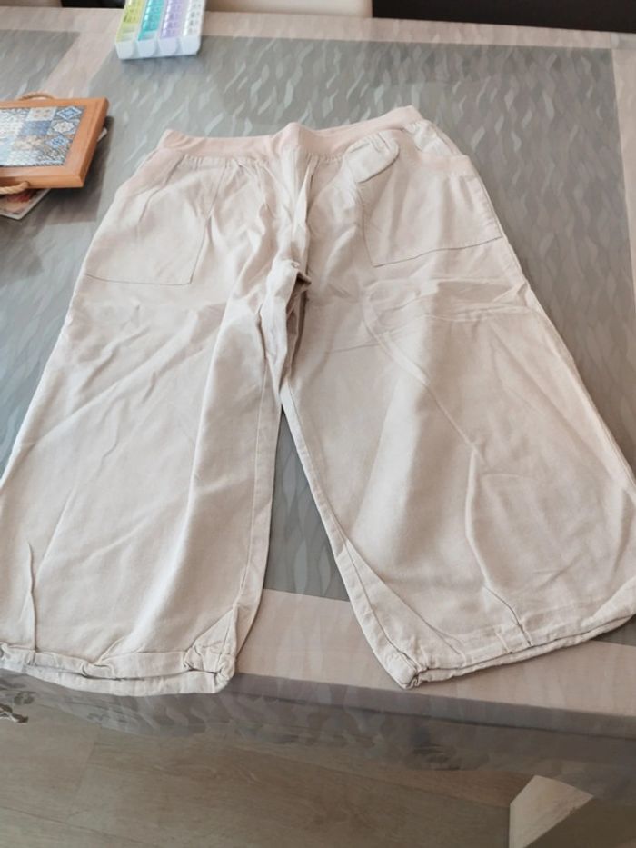 Pantacourt beige taille 46 tbe