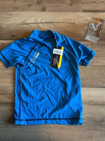 Je vend un haite pour la baignade enfant garcon 2/4 ans neuf