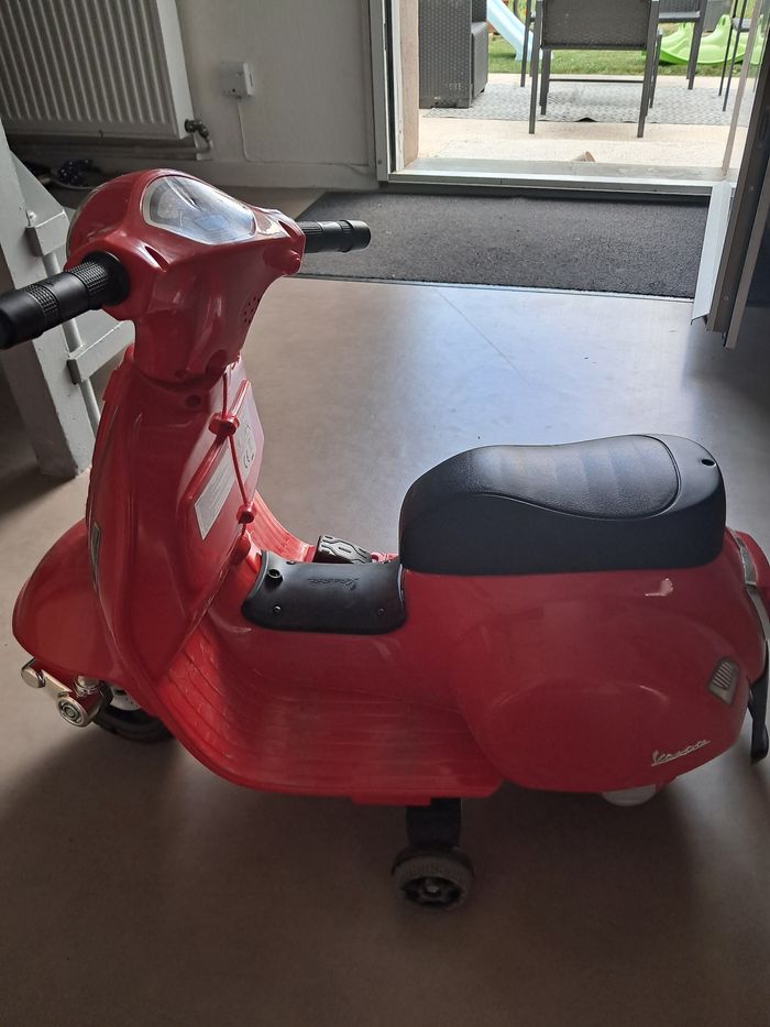 Vespa electrique enfant - photo numéro 3