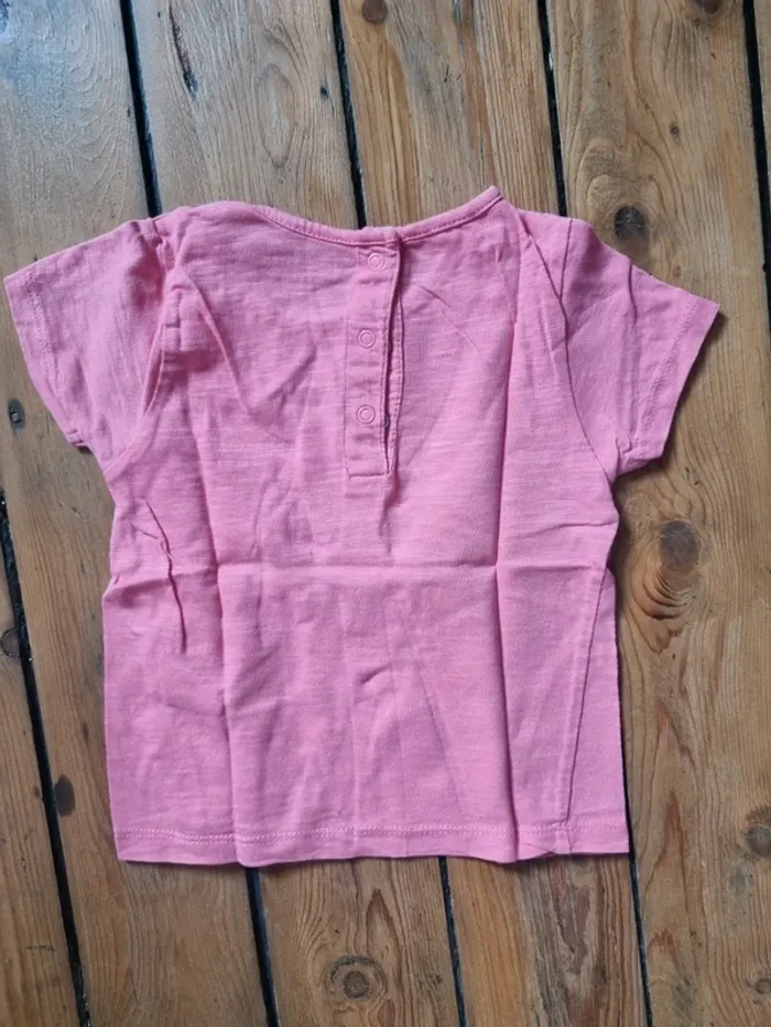 T shirt manches courtes 18 mois - photo numéro 3