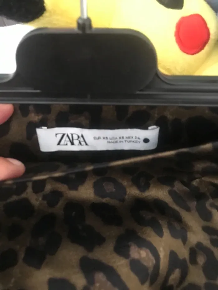 Jupe satinée léopard Zara XS - photo numéro 5