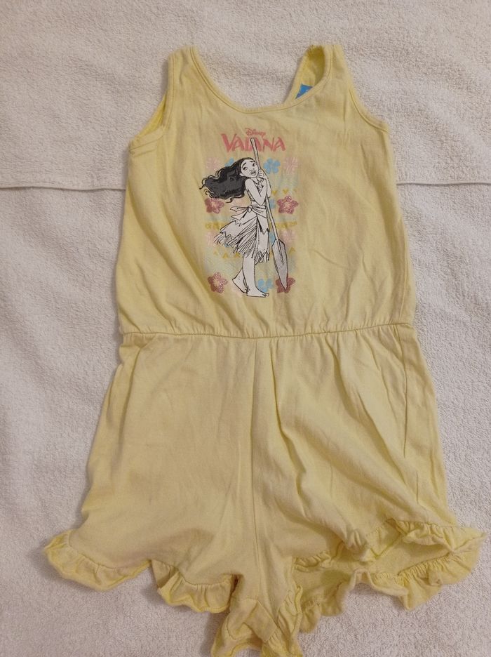 Robe short couleur jaune avec motif robe Disney taille 4 ans