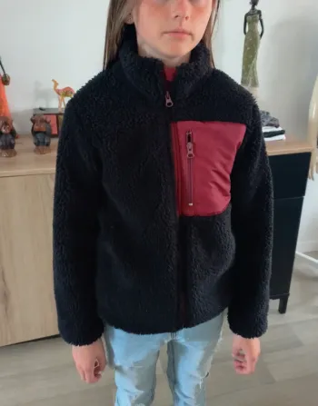 Veste noir bien chaude 10ans