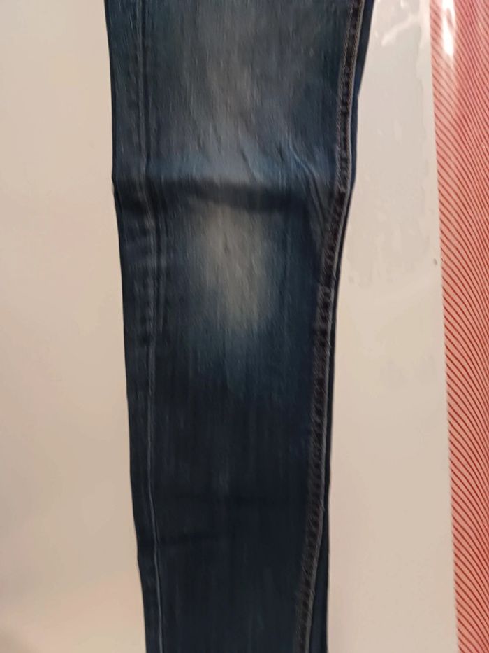 Jean skinnt H&M taille 38 - photo numéro 6