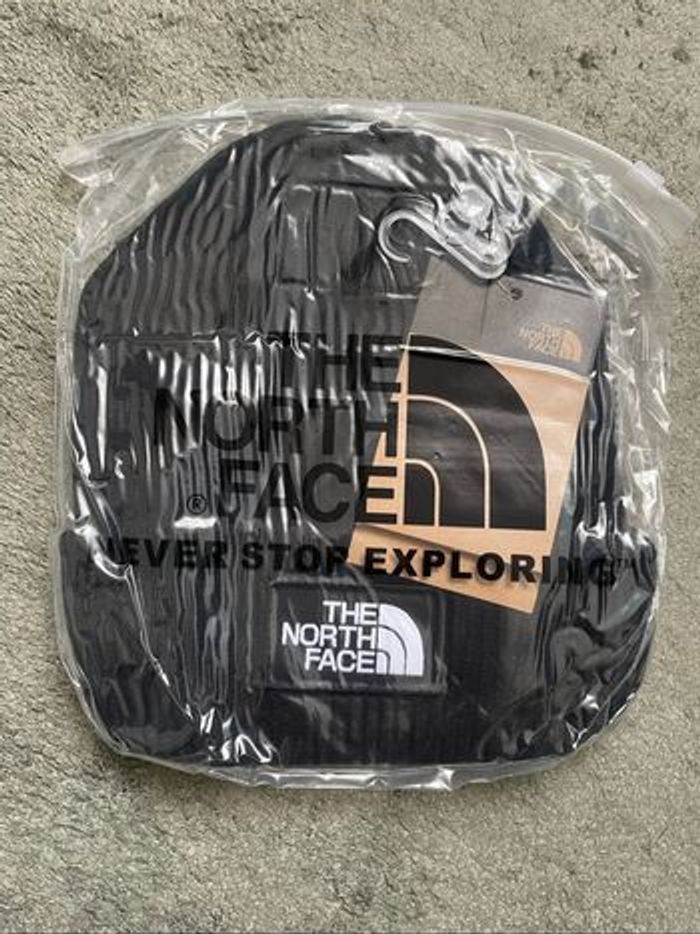 Bonnet the north face neuf - photo numéro 2