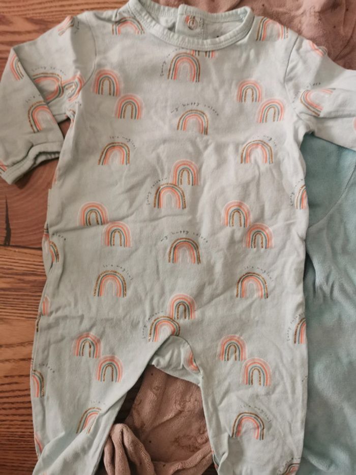 Lot de 4 pyjama 6 mois - photo numéro 3