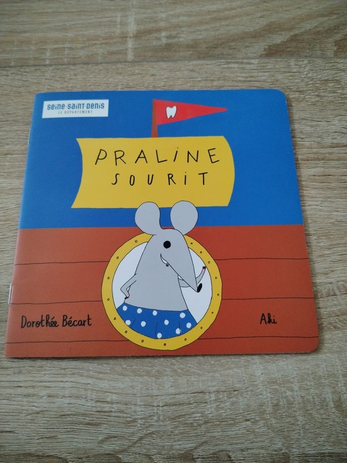 Praline sourit