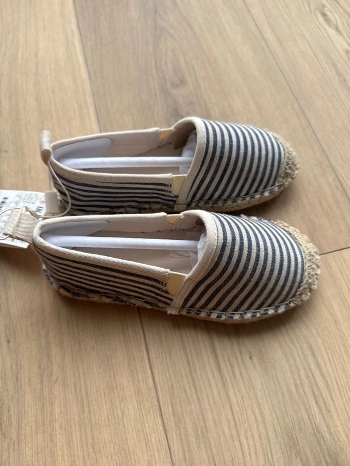 Espadrilles garçon ZARA T.28 neuve - photo numéro 4