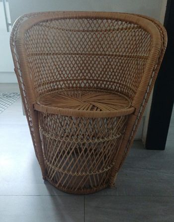 Chaise en rotin pour enfant