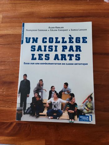 Livre : un collège saisi par les arts