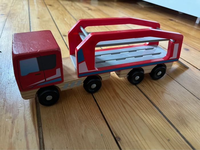 Camion bois