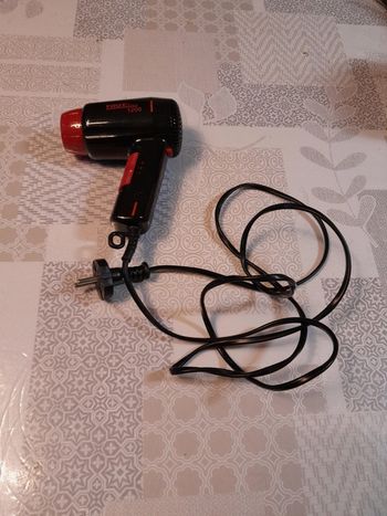 Sèche cheveux
