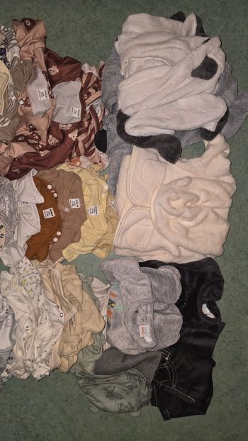 Lot vêtements bébé 1 mois