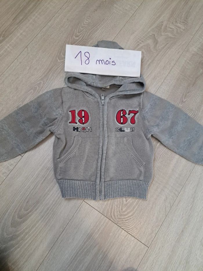 Gilet gris 18 mois