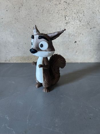 Ecureuil Fidèle Amie Du Loup Mal Aimé