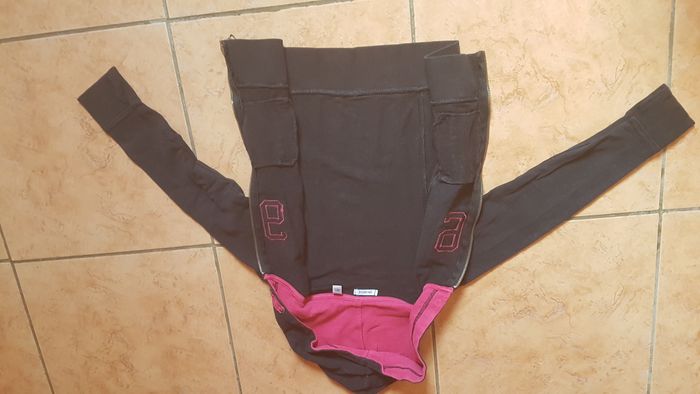 Gilet zippé à capuche fille 8 ans noir Okaïdi - photo numéro 3