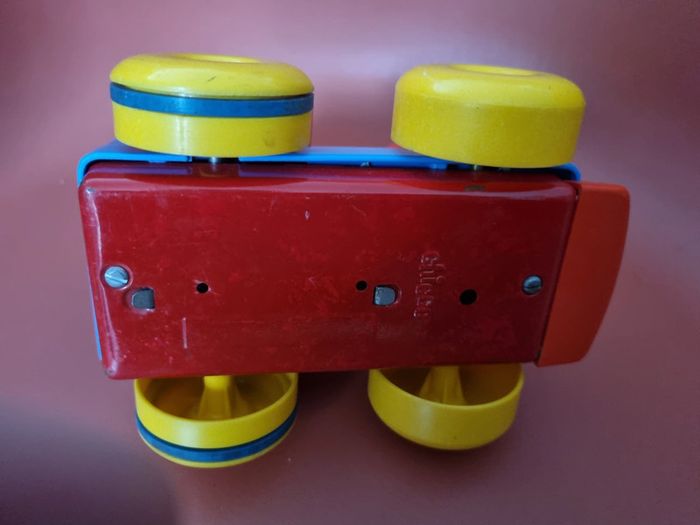 ancien jouet chicco locomotive avec métal et chapeau fonctionnelle - photo numéro 4