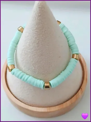 Bracelet en perles heishi tendance chic été
