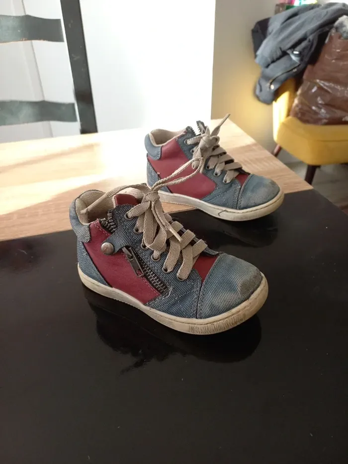 Chaussures garçon T25