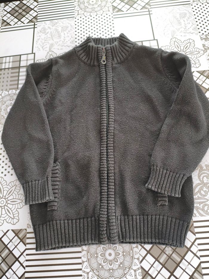 Lot vêtements garçon 4 ans - photo numéro 9