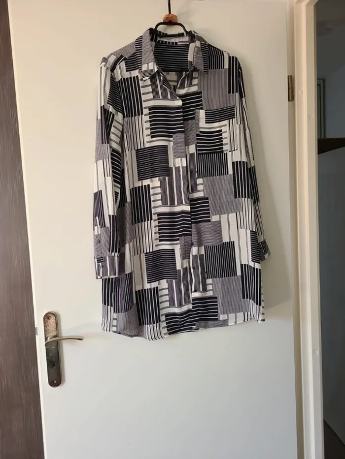Robe chemise à rayures - photo numéro 5
