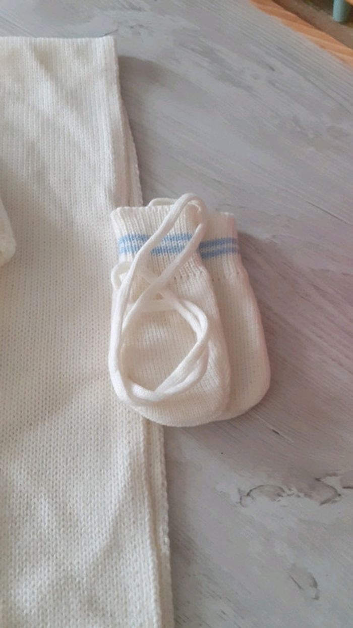 Ensemble neuf bonnet moufles écharpe naissant - photo numéro 3