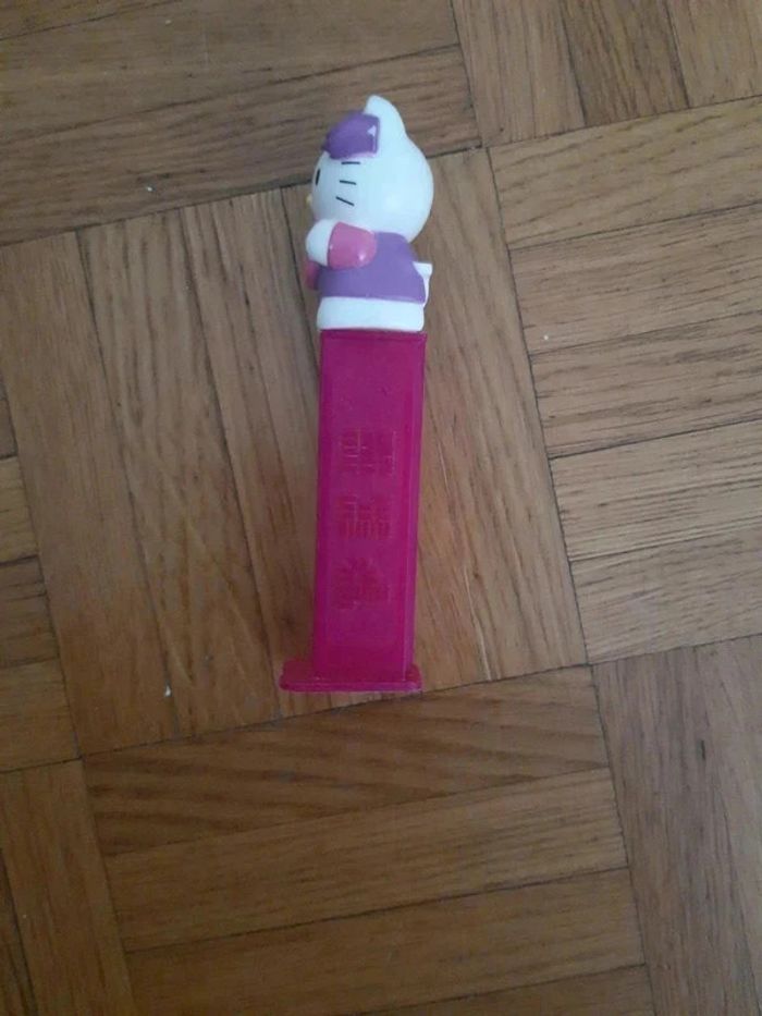 Figurine hello kitty pez - photo numéro 2