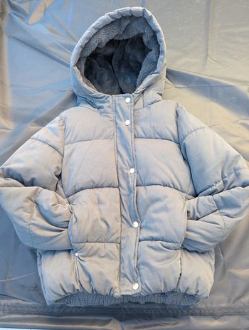 Manteau / doudoune grise 8 ans