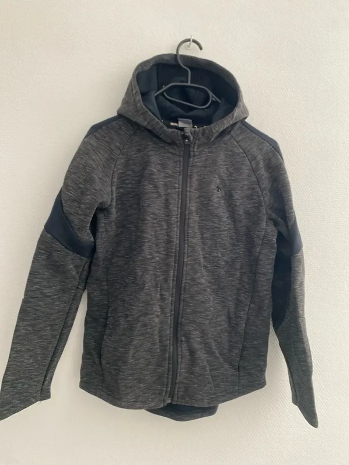 Veste à capuche PUMA