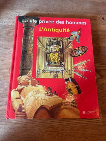 Livre Hachette La vie privé des Hommes L’antiquité